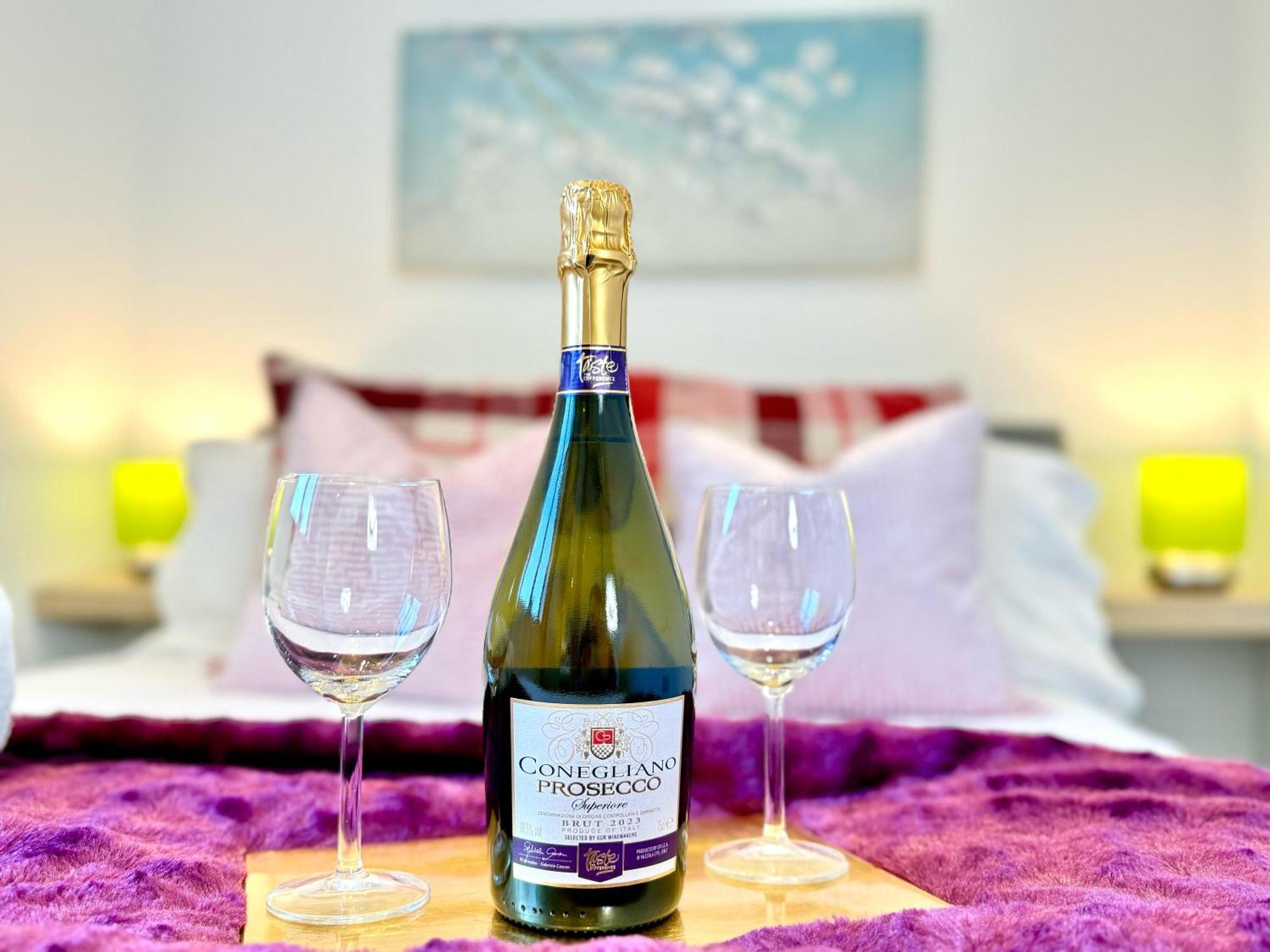 Evergreen Lodge - Two Bed Lux Flat - Parking, Garden, Patio, Wifi, Netflix - Close To Blenheim Palace & Oxford - F3 Kidlington Eksteriør billede